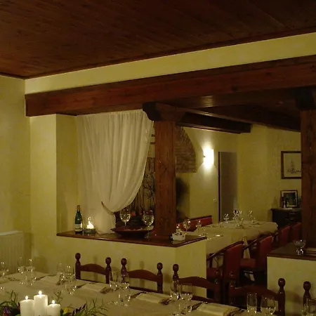 호텔 Ristorante Flora 3*