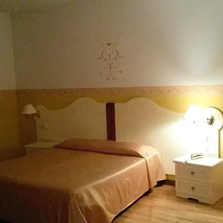 Otel Ristorante Flora