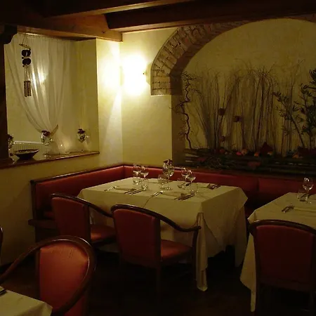 Отель Ristorante Flora
